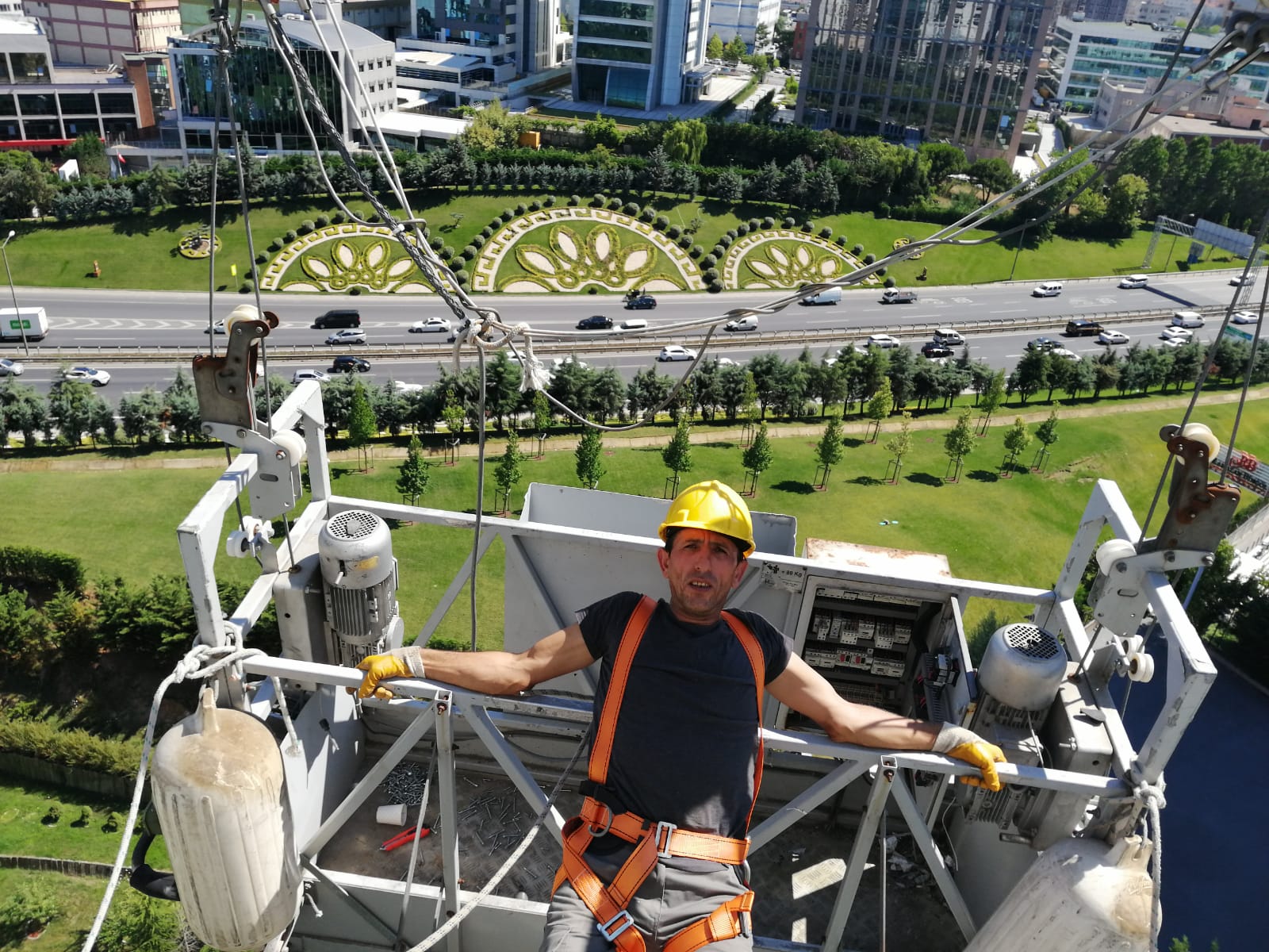 Birlik Reklam Hakkında